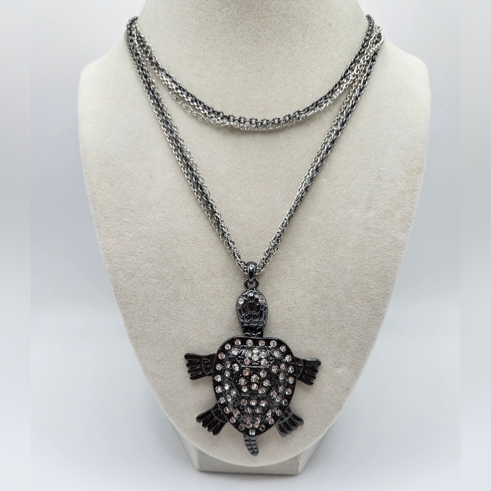 Chico's Gunmetal Rhinestone  Articulated Turtle Pendant Long Necklace